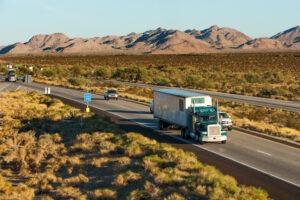 Traffic,moving,across,america,on,interstate,i 10,,arizona