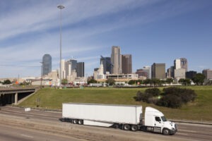 Are Dallas Trucking Companies Required to Have Insurance Coverage?